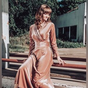 Migeer Elegant Velvet Wrap Dress in Rose Pink (L)
